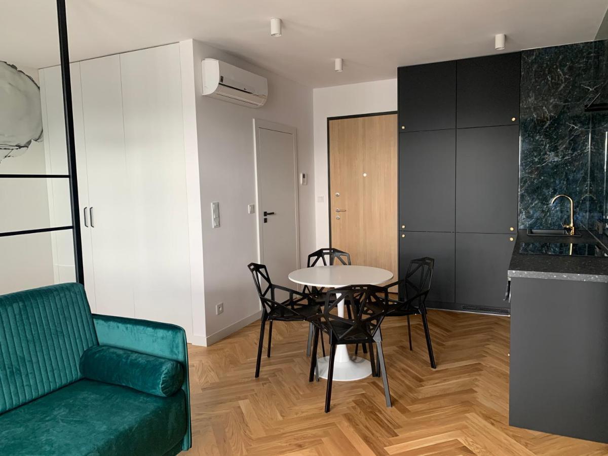 Apartamenty Wola Goleszowska วอร์ซอ ภายนอก รูปภาพ